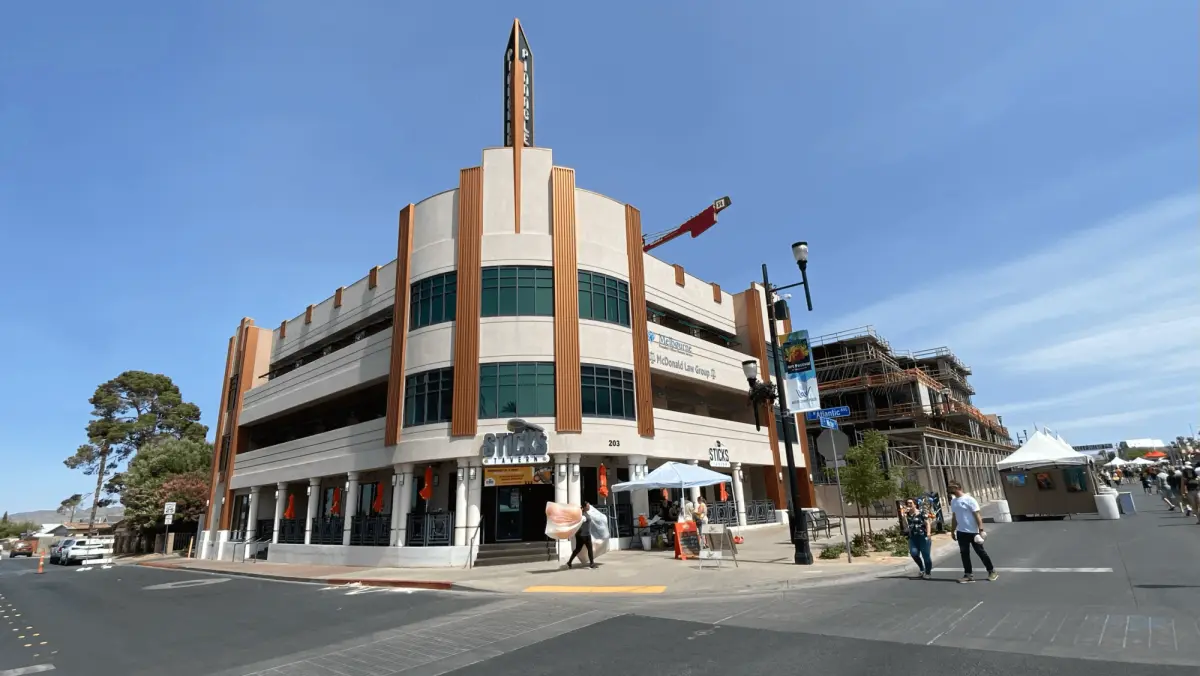 An image of a building in Henderson Nevada at the corner of street